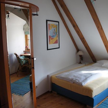 Hotel Schwarzer Adler Erlangen Habitación foto