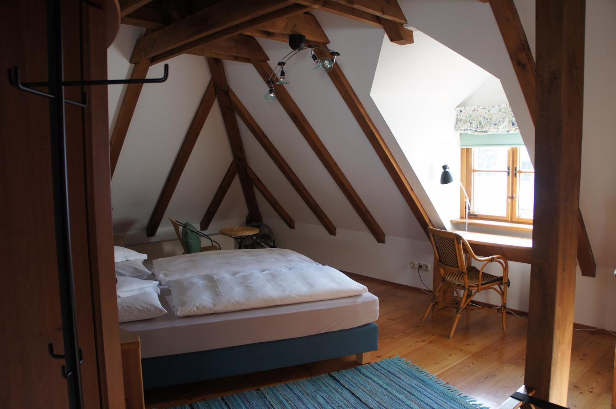 Hotel Schwarzer Adler Erlangen Habitación foto